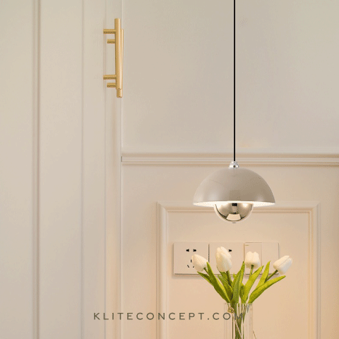 The Globe I - Cream Pendant Lamp